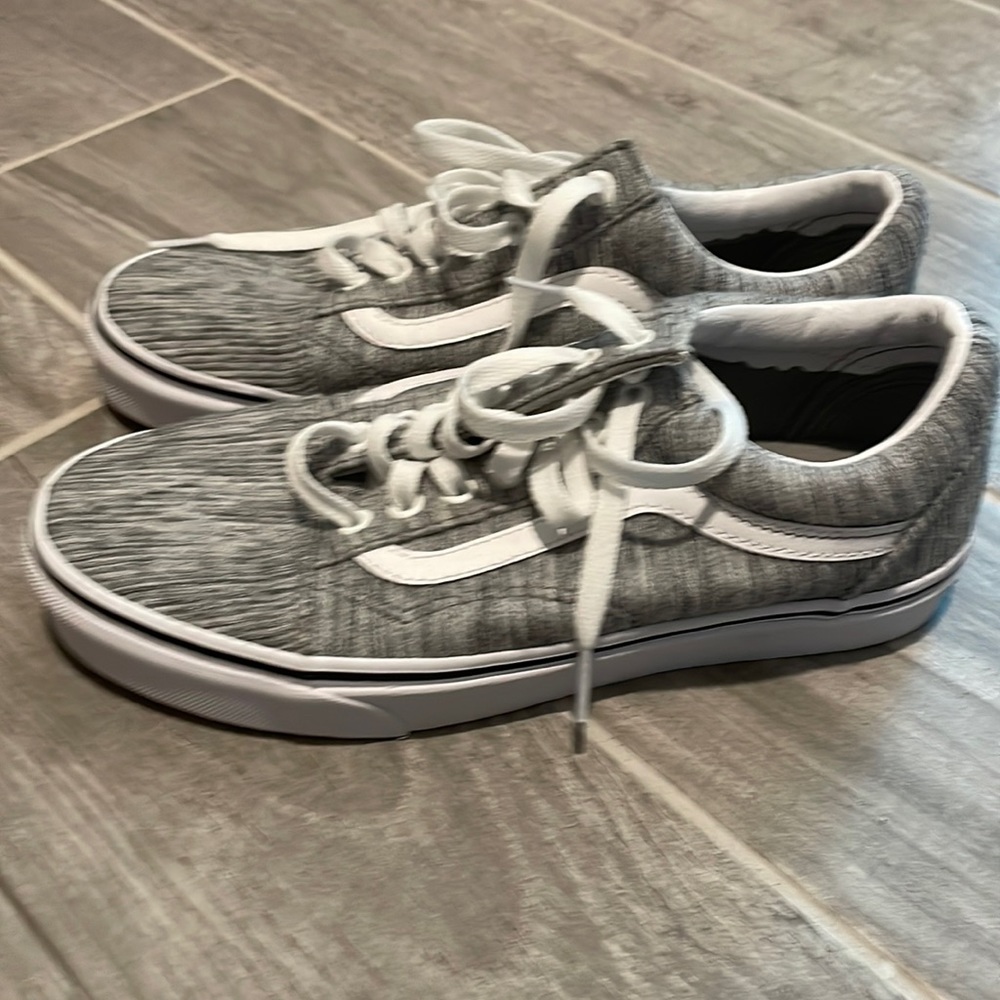 Never Worn - image 1